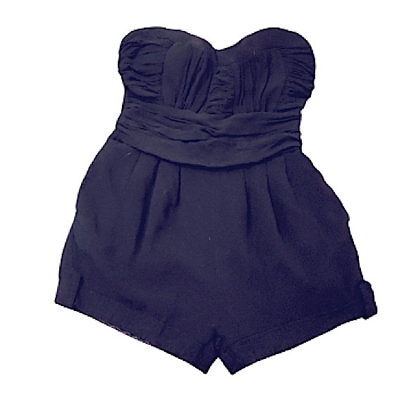 5/25$ ✨ Strapless Romper - Picture 9 of 9